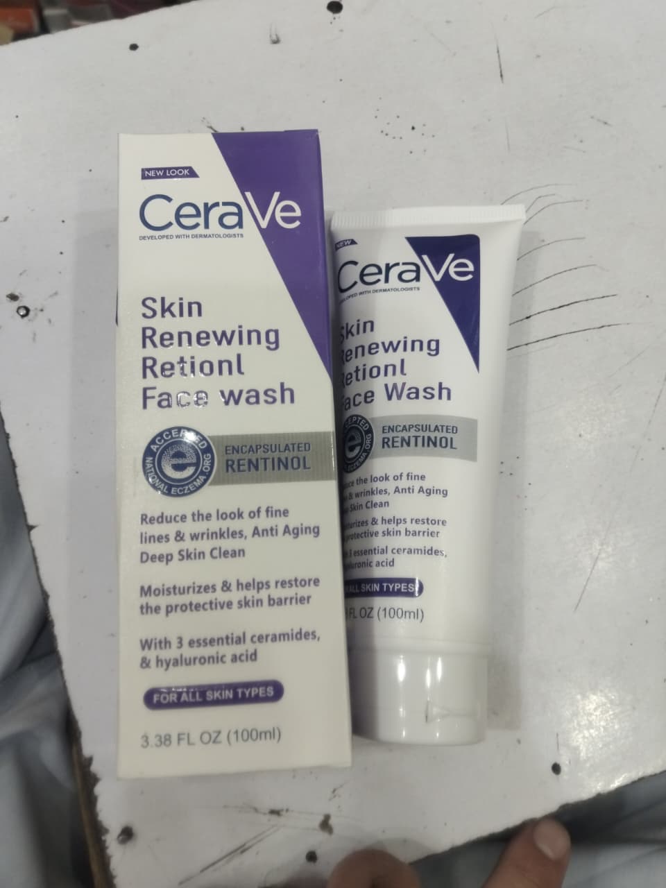 Renewing Retinol Face Wash – Anti-Aging Cleanser with Ceramides & Hyaluronic Acid for All Skin Types
